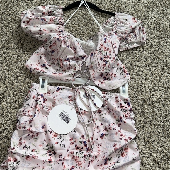 New Princess Polly Set - Picture 3 of 4